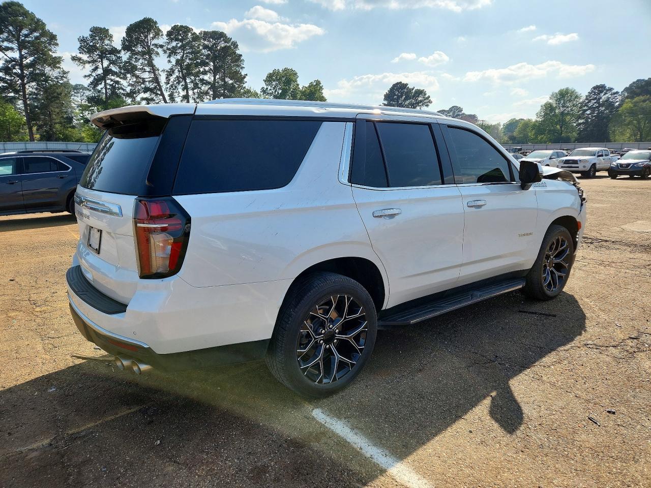 CHEVROLET TAHOE 2023 — 4