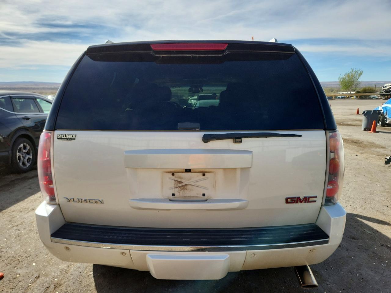 GMC YUKON 2013 — 7