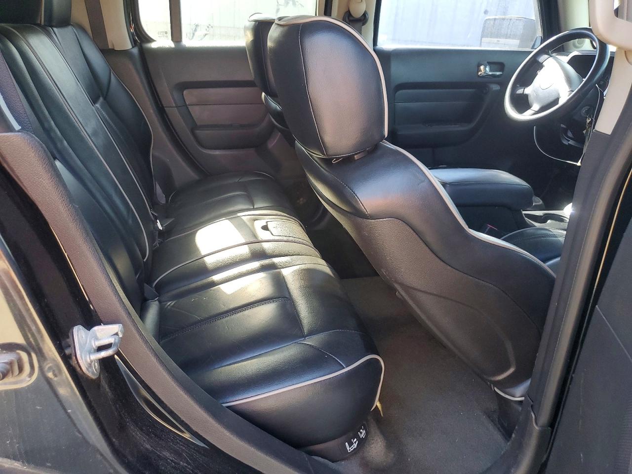 HUMMER H3 2006 — 12