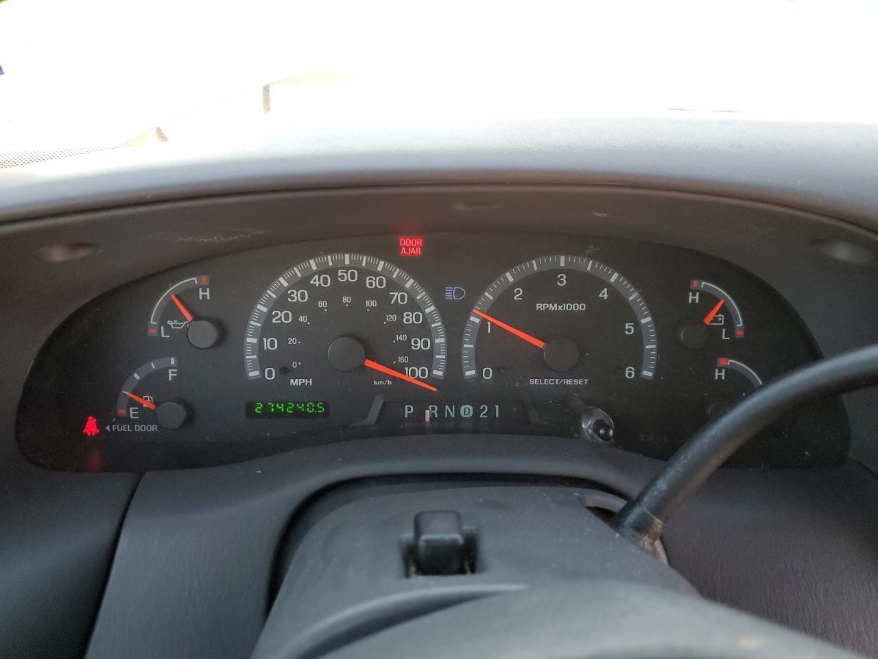 FORD F150 2002 — 10