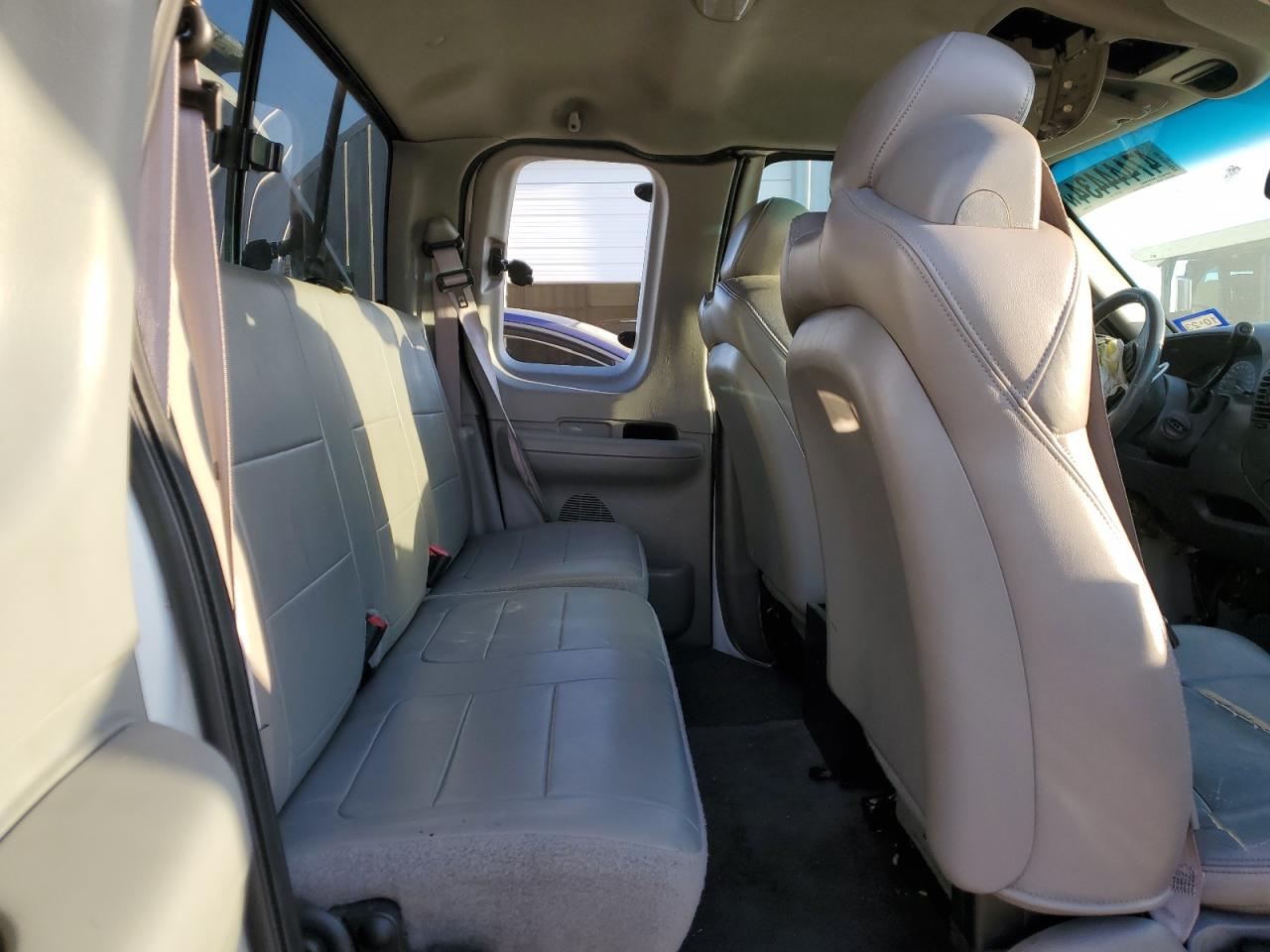 FORD F150 2002 — 11