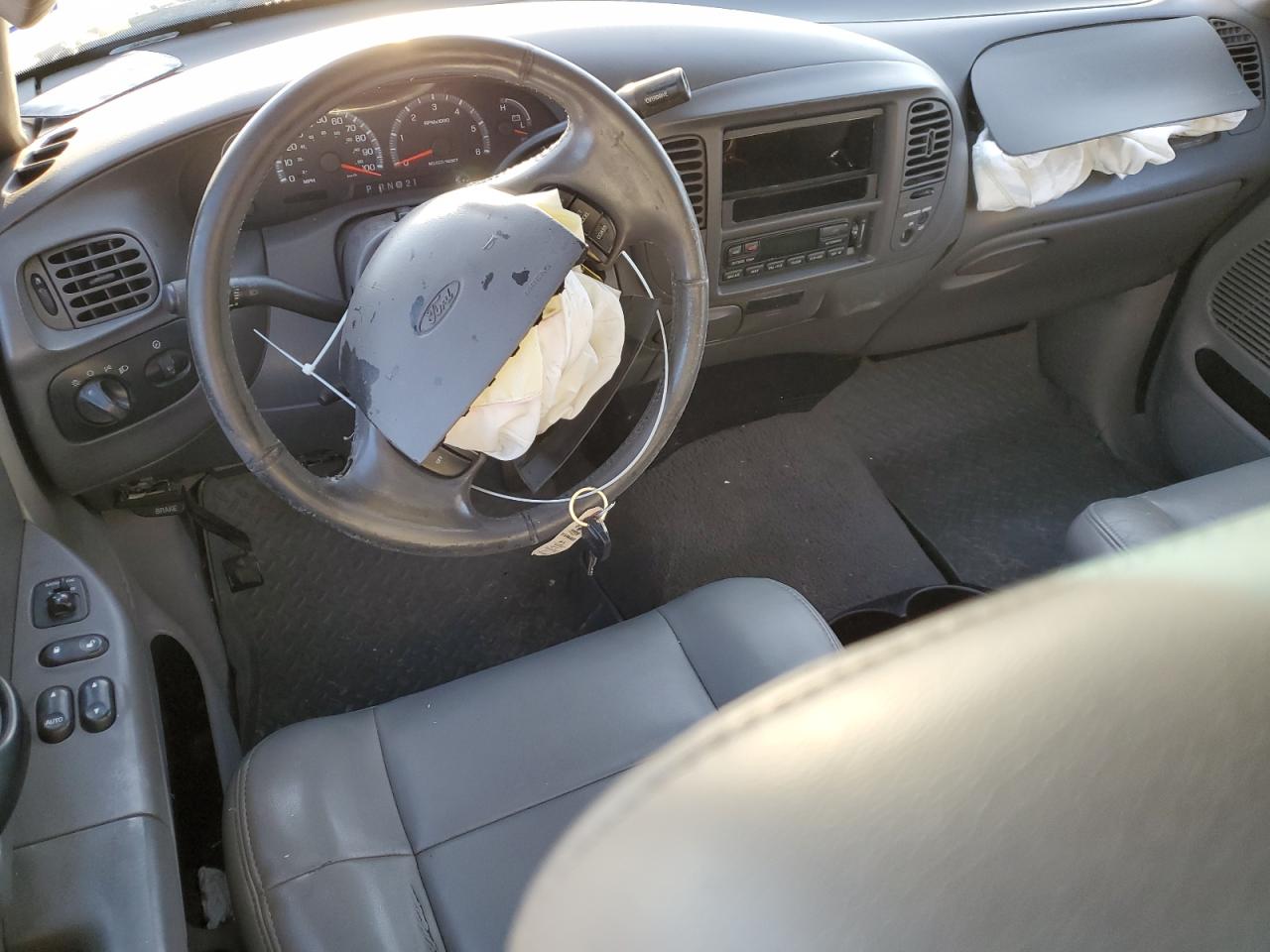 FORD F150 2002 — 9