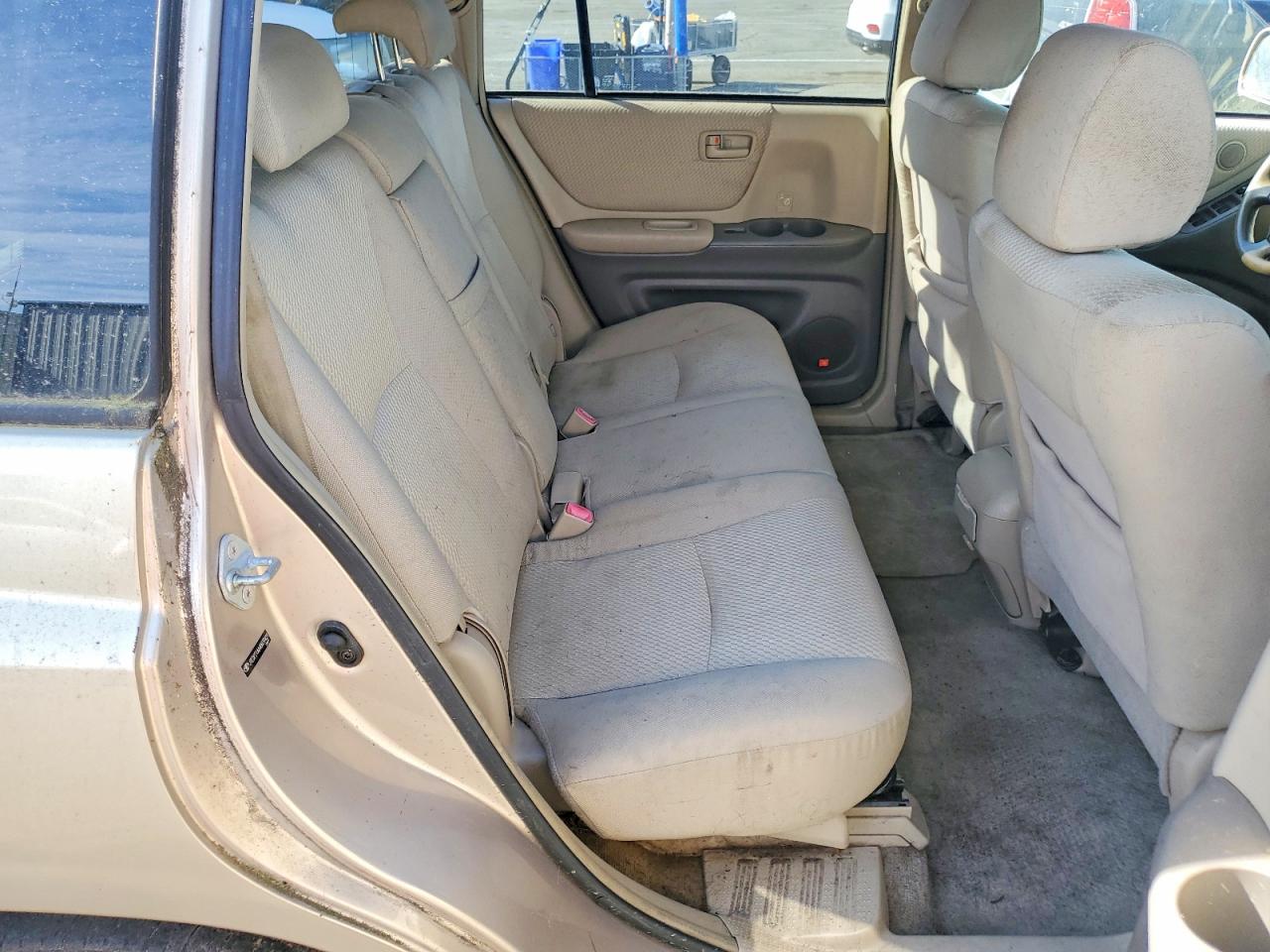 TOYOTA HIGHLANDER 2004 — 12
