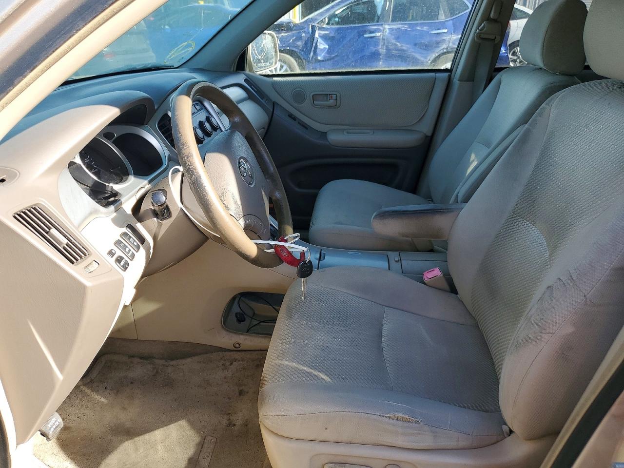 TOYOTA HIGHLANDER 2004 — 8