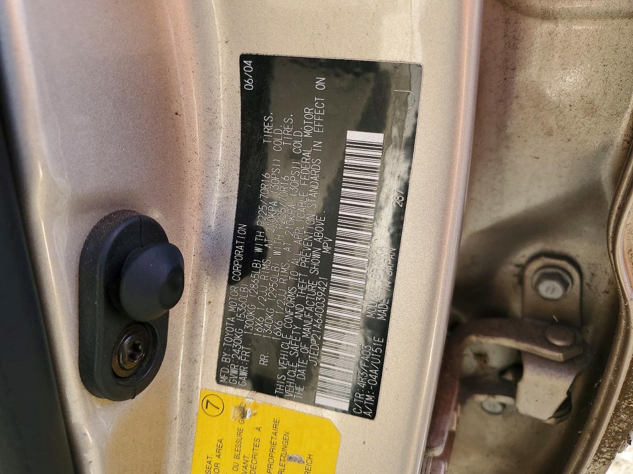 TOYOTA HIGHLANDER 2004 — 14