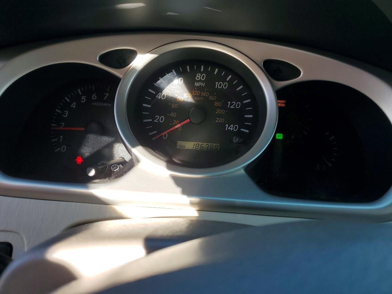 TOYOTA HIGHLANDER 2004 — 10