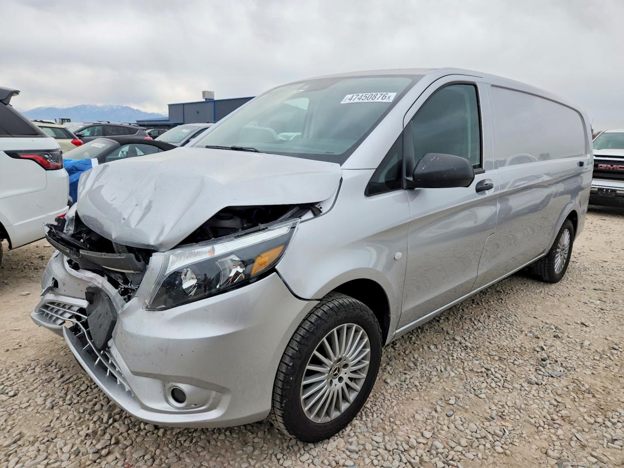 MERCEDES-BENZ METRIS 2023 — 2