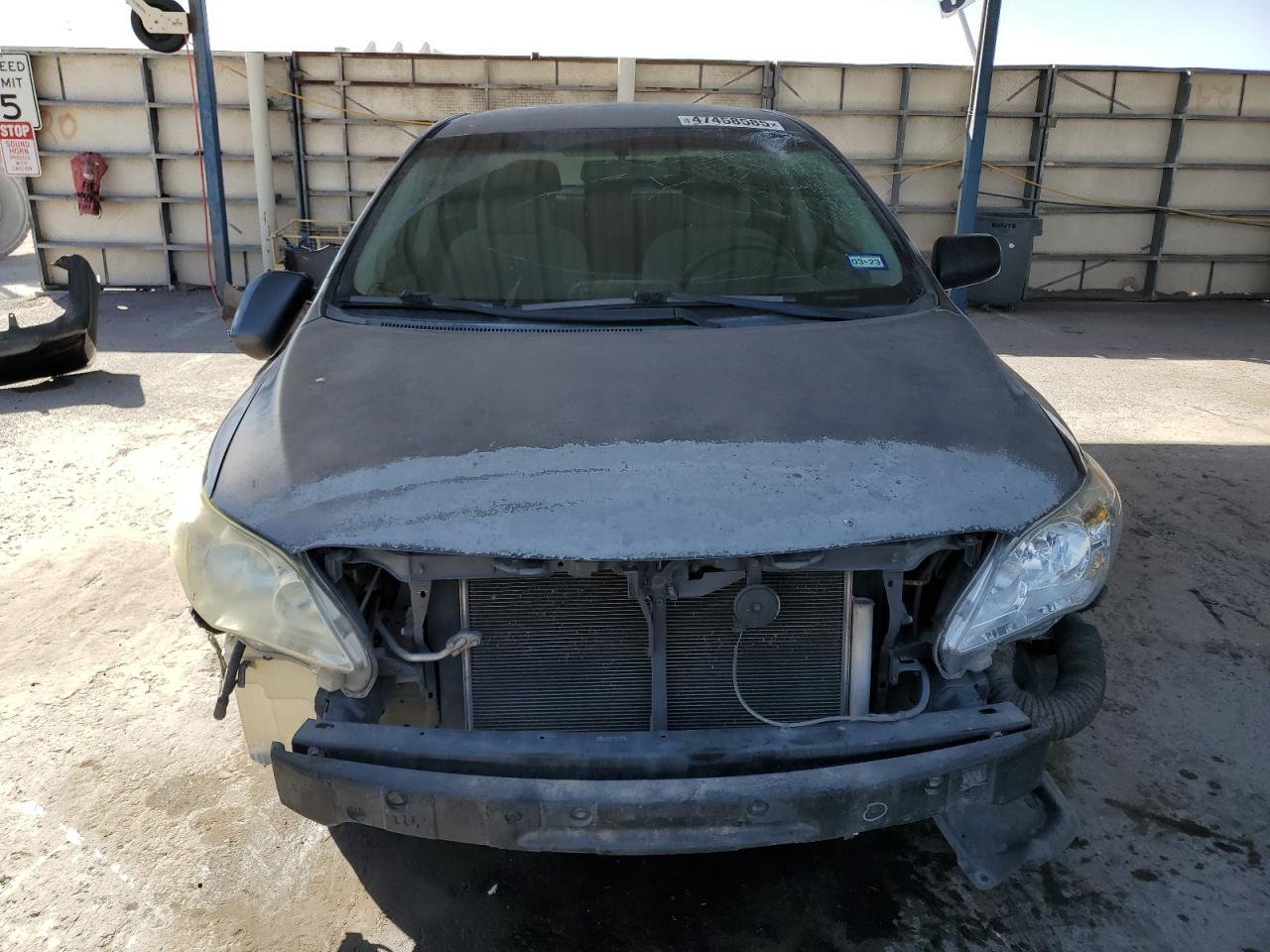TOYOTA COROLLA 2011 — 6
