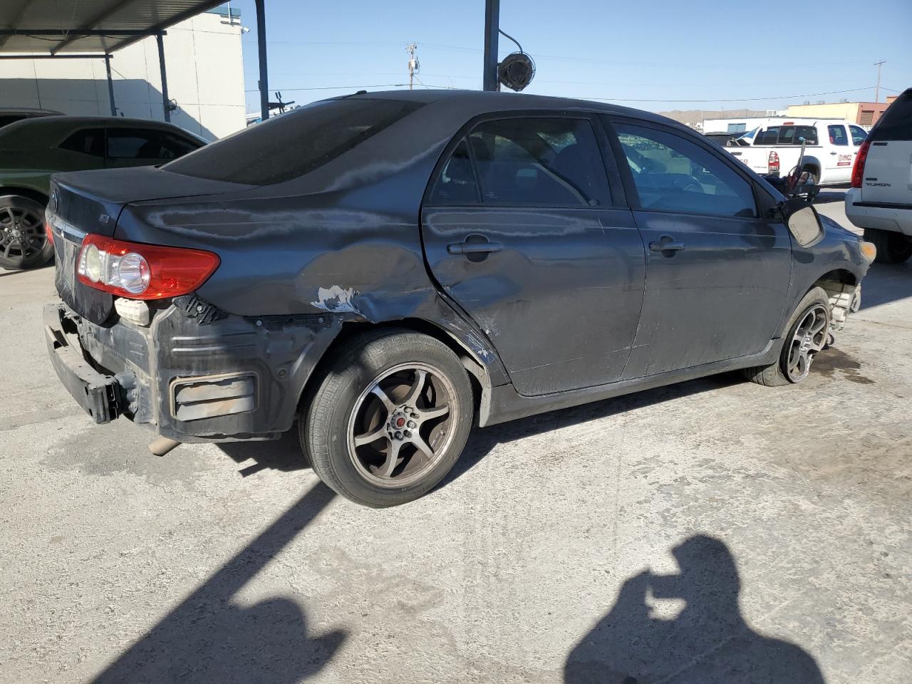 TOYOTA COROLLA 2011 — 4