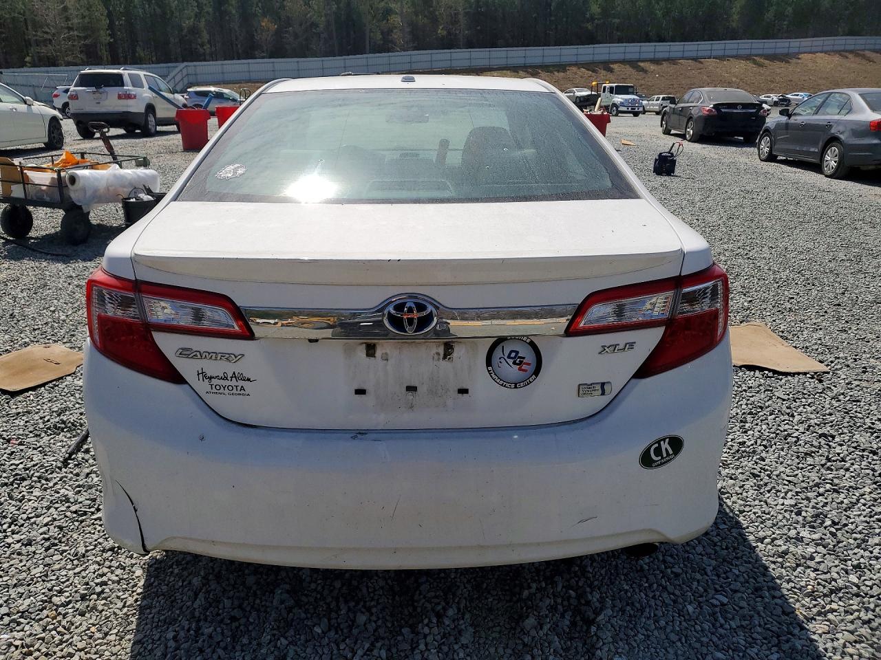 TOYOTA CAMRY HYBRID 2014 — 7