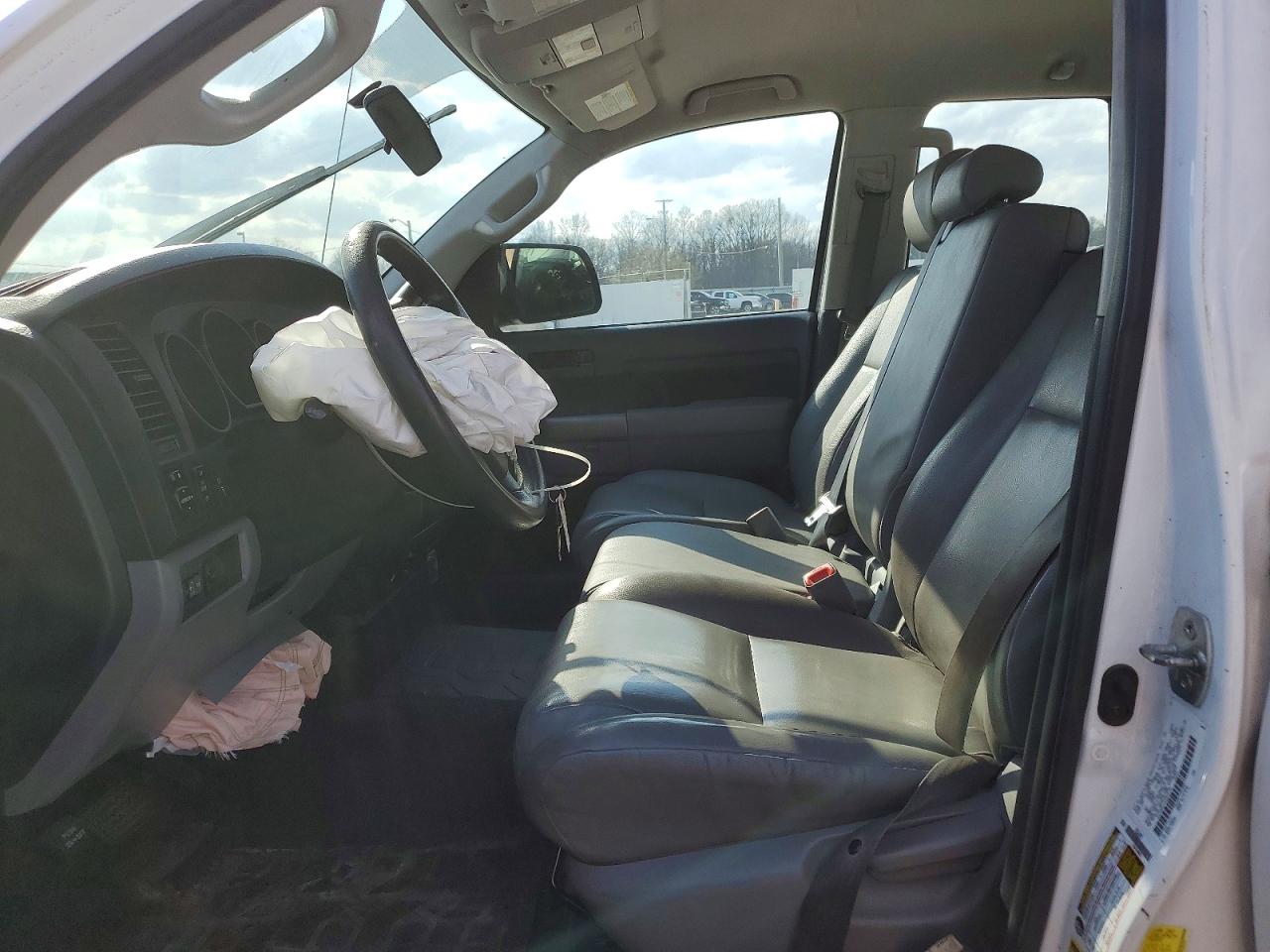 TOYOTA TUNDRA 2012 — 8