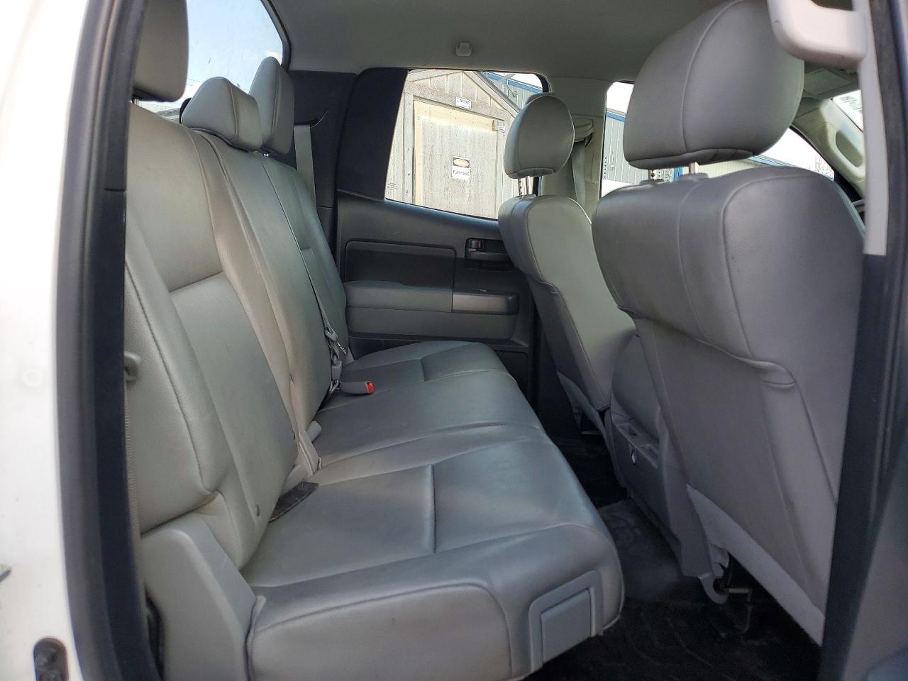 TOYOTA TUNDRA 2012 — 11