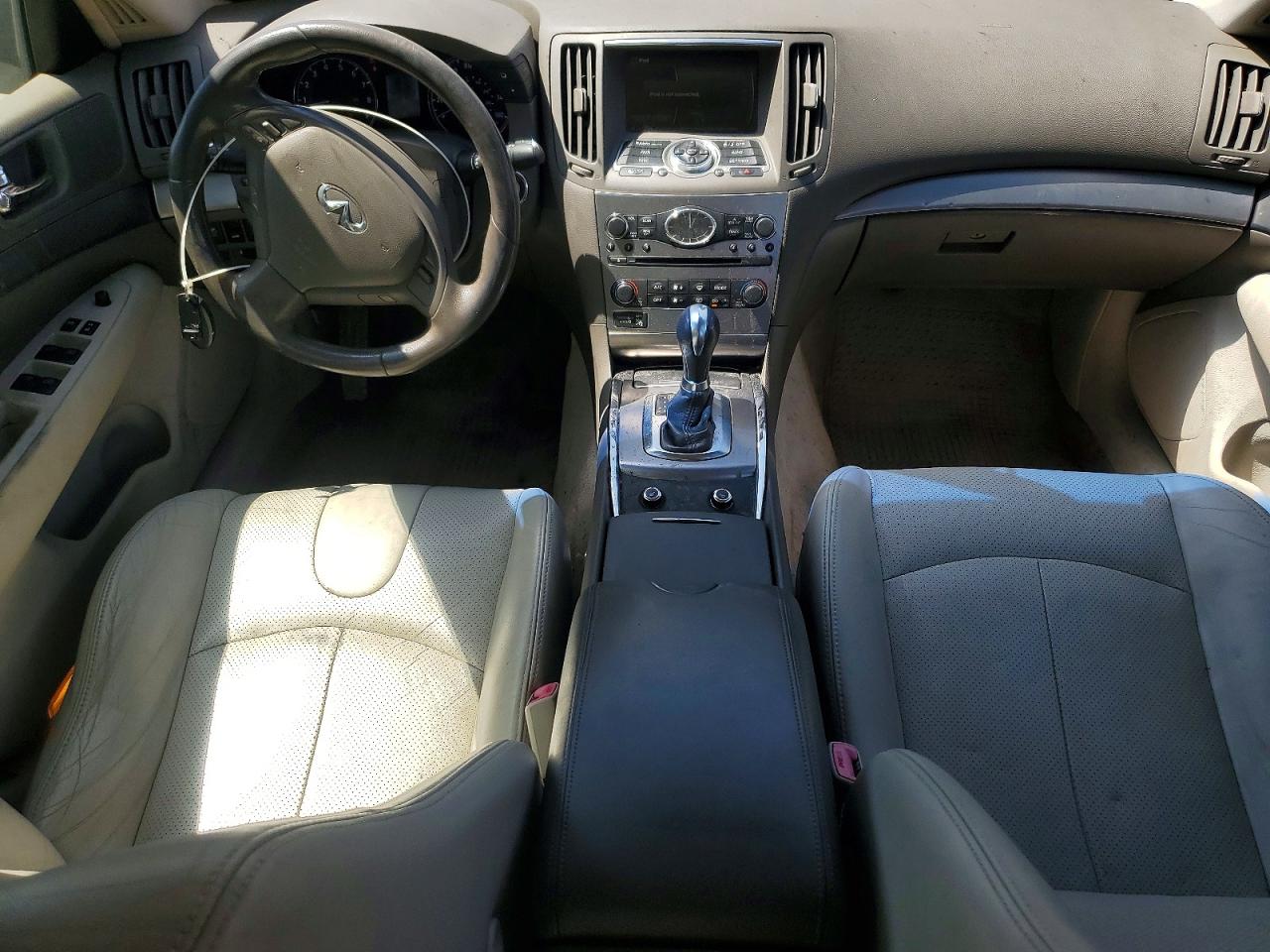 INFINITI Q40 2015 — 9