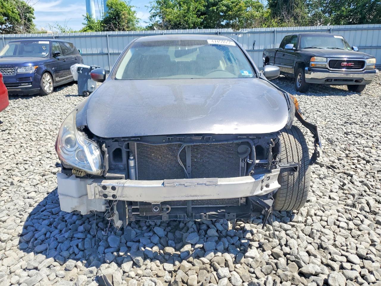 INFINITI Q40 2015 — 6