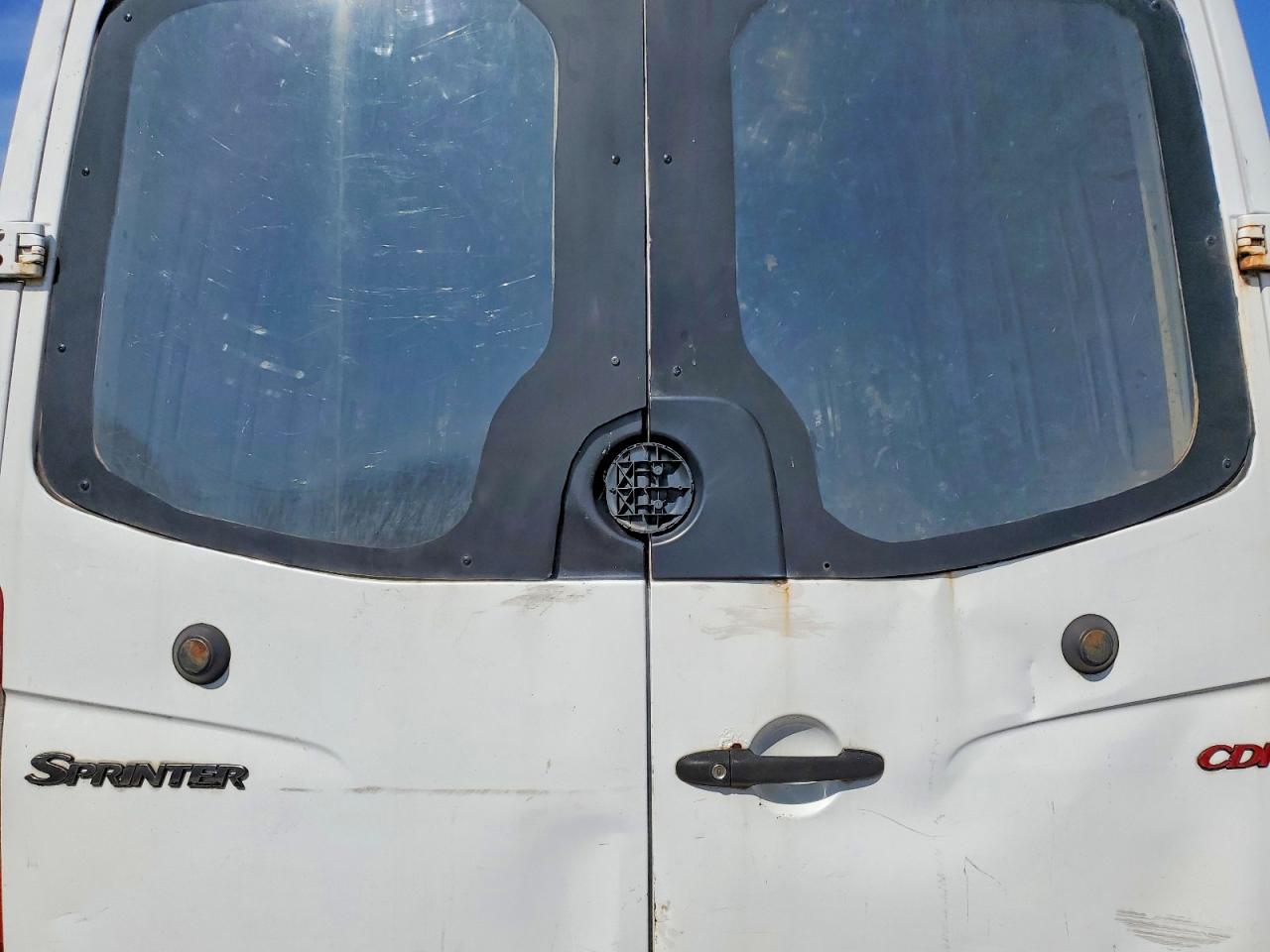 MERCEDES BENZ SPRINTER 2010 — 11