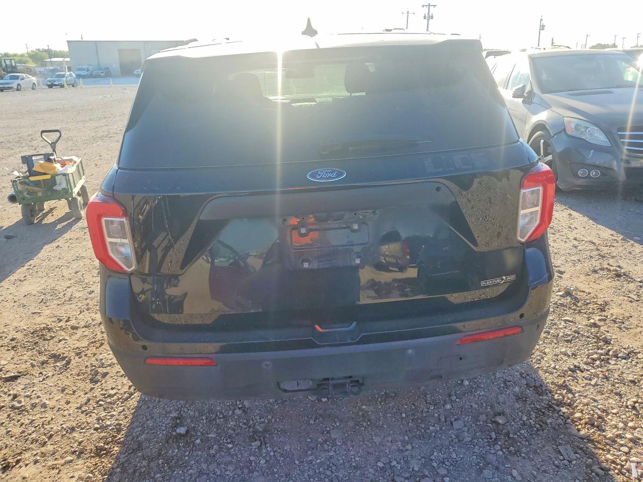 FORD EXPLORER 2024 — 7