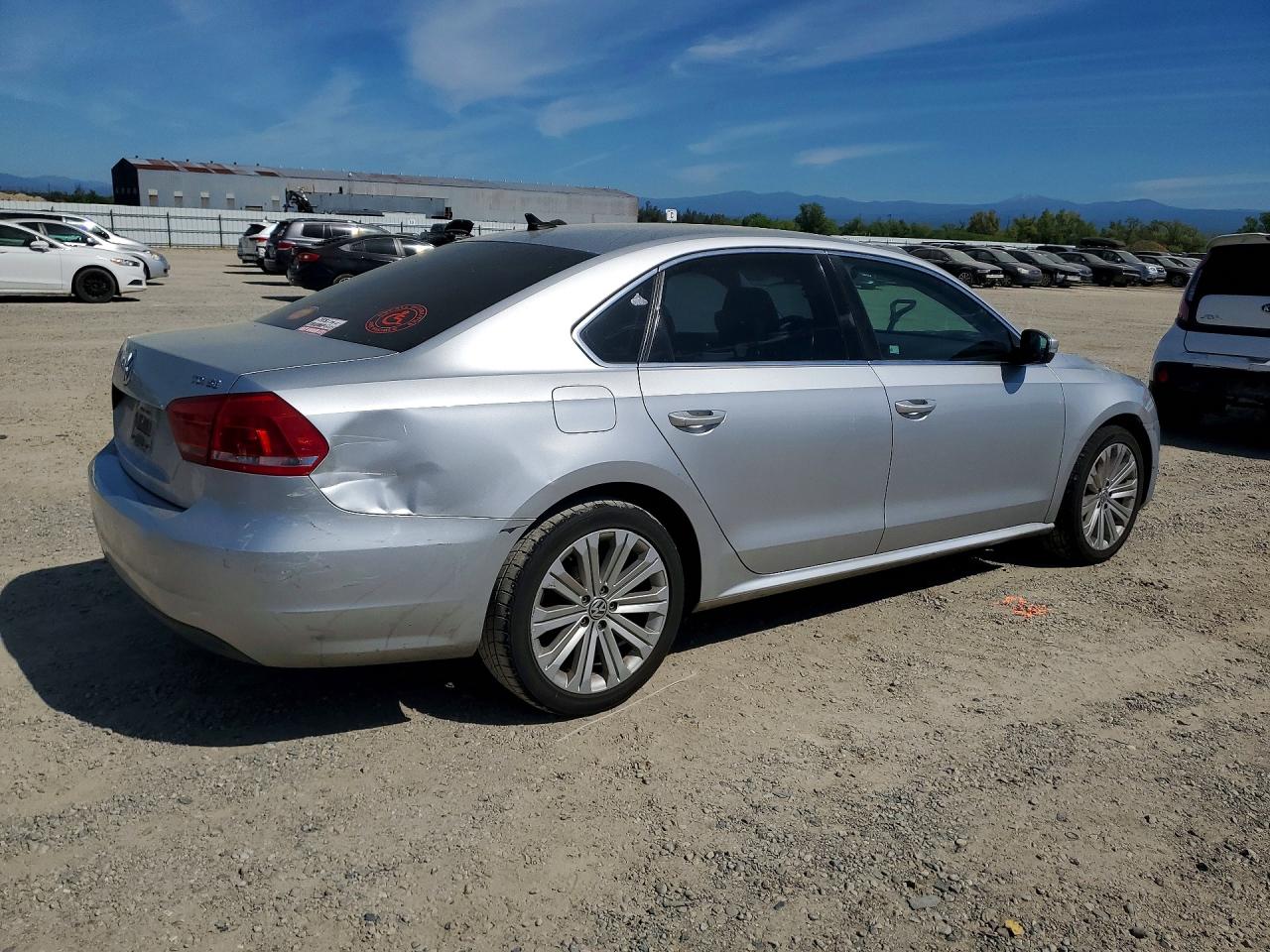 VOLKSWAGEN PASSAT 2015 — 4