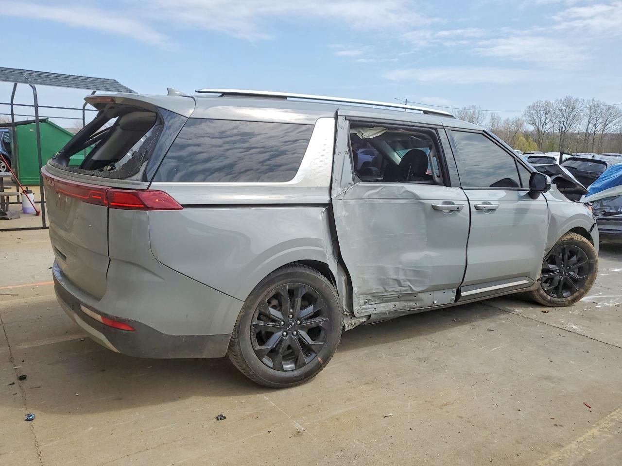 KIA CARNIVAL 2024 — 4