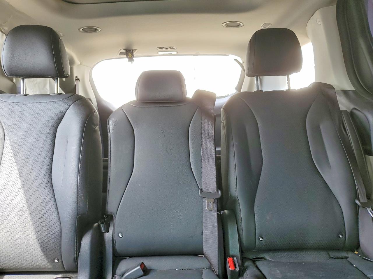 KIA CARNIVAL 2024 — 11