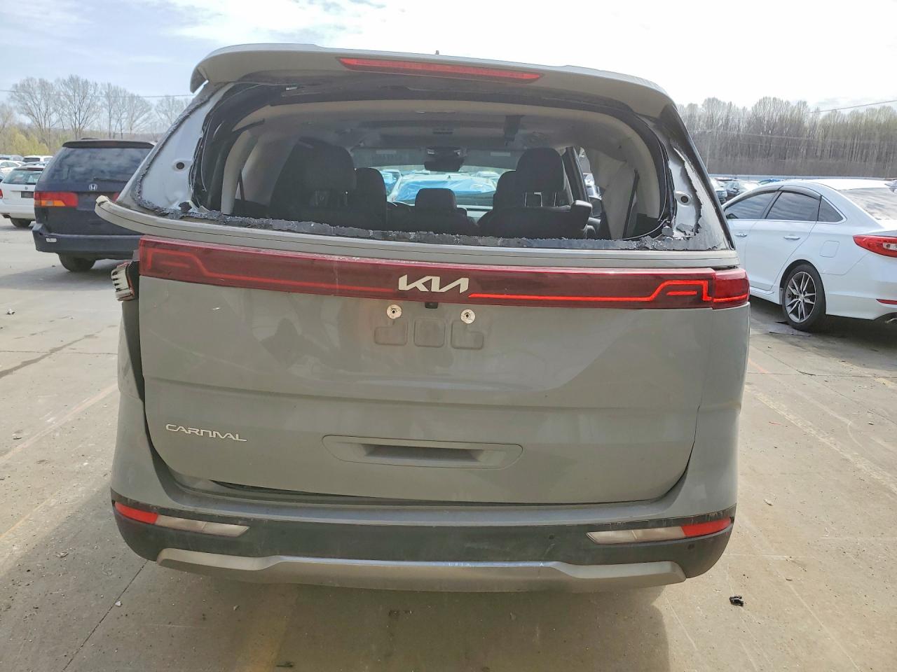 KIA CARNIVAL 2024 — 7