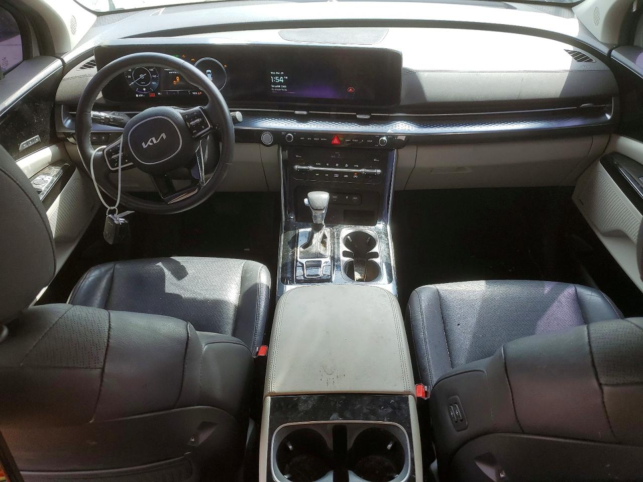 KIA CARNIVAL 2024 — 9