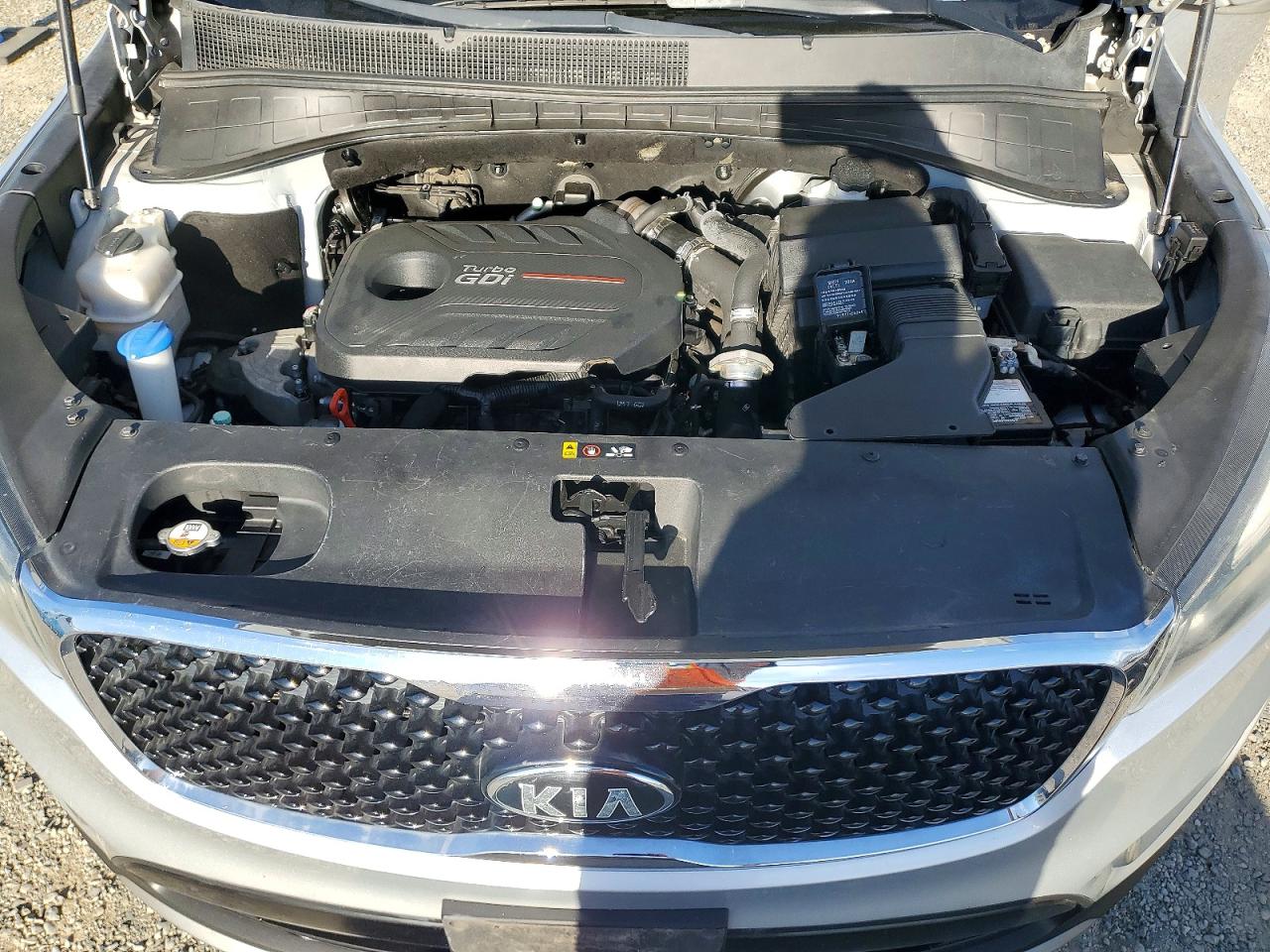 KIA SORENTO 2016 — 12