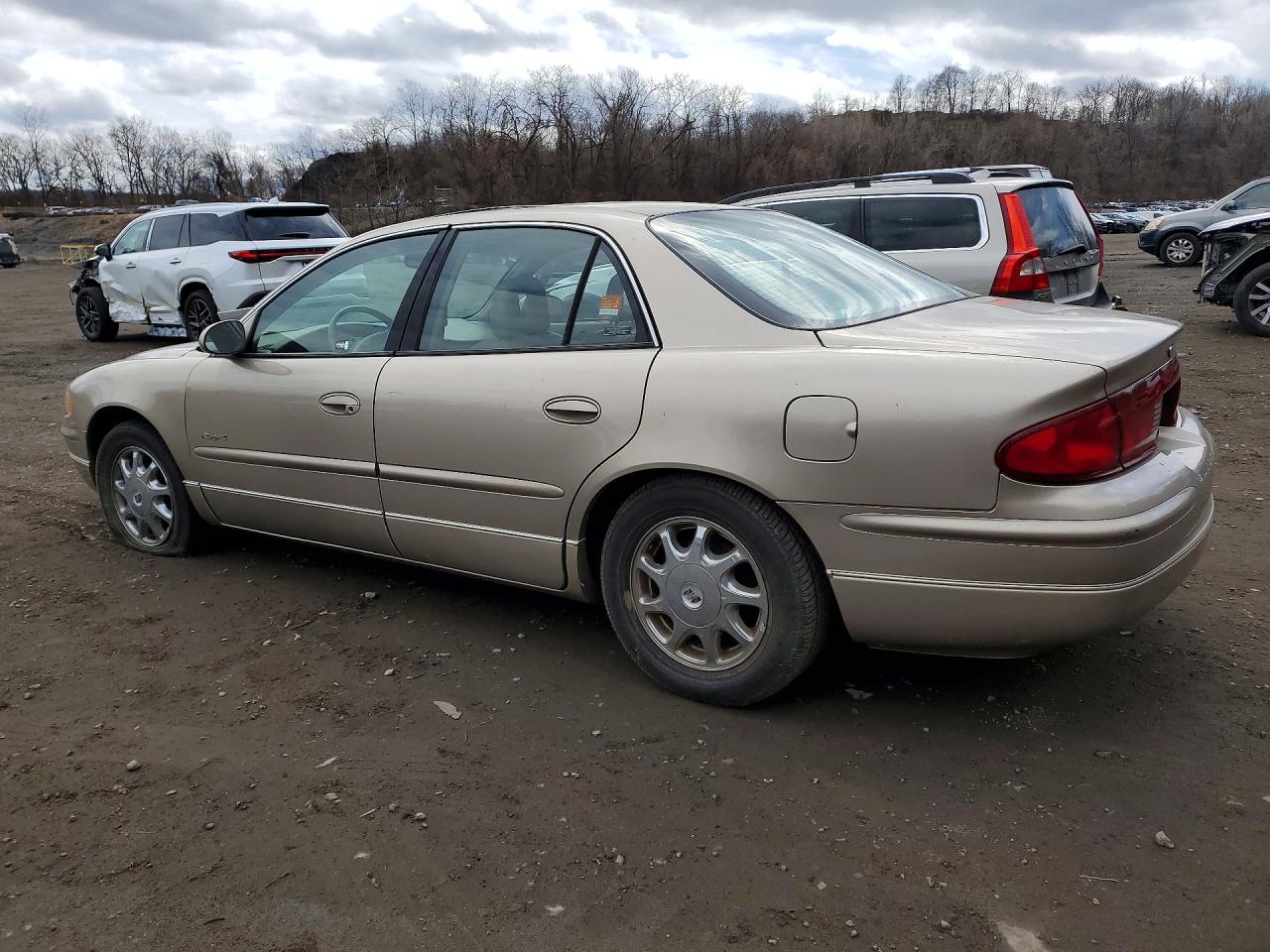 BUICK REGAL 1998 — 3