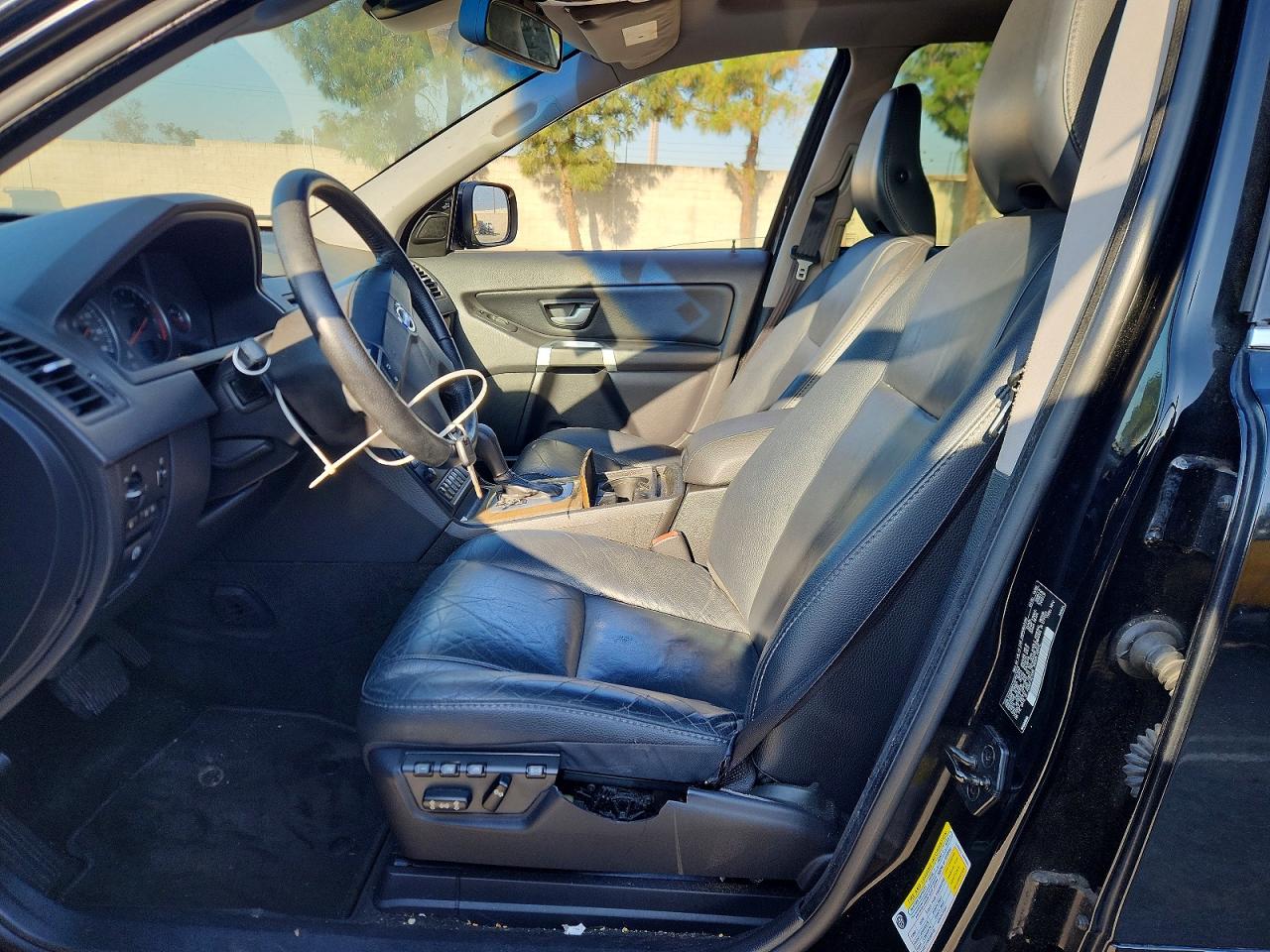 VOLVO XC90 2010 — 8