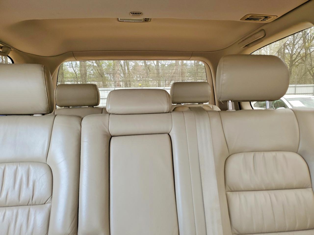 LEXUS LX 470 2001 — 11