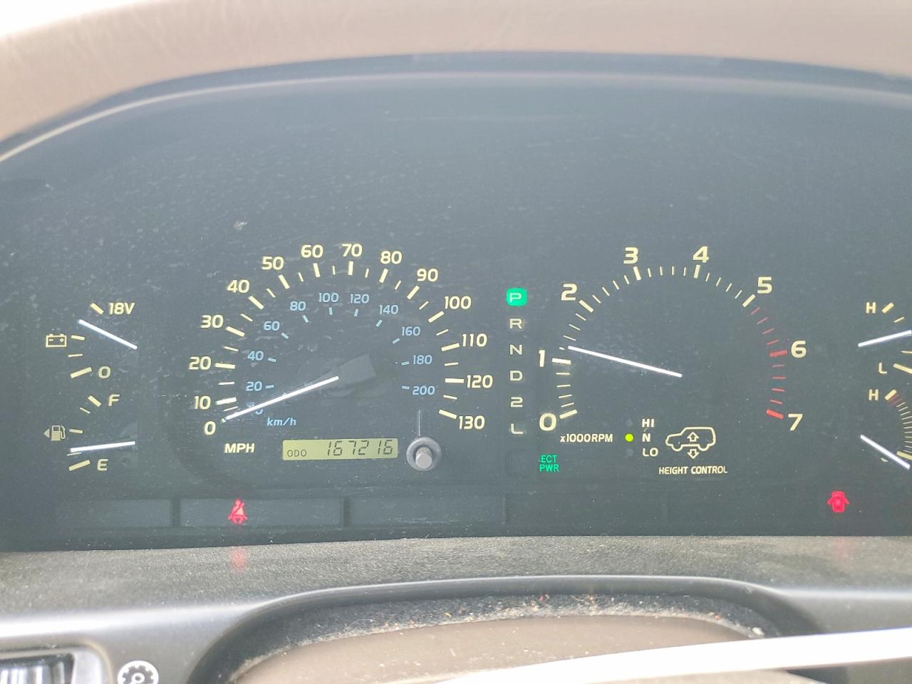 LEXUS LX 470 2001 — 10