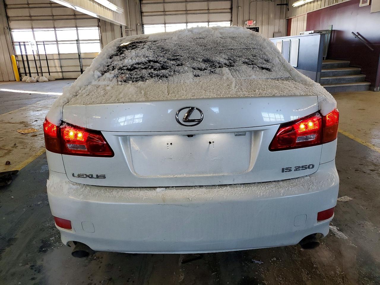LEXUS IS 2008 — 7