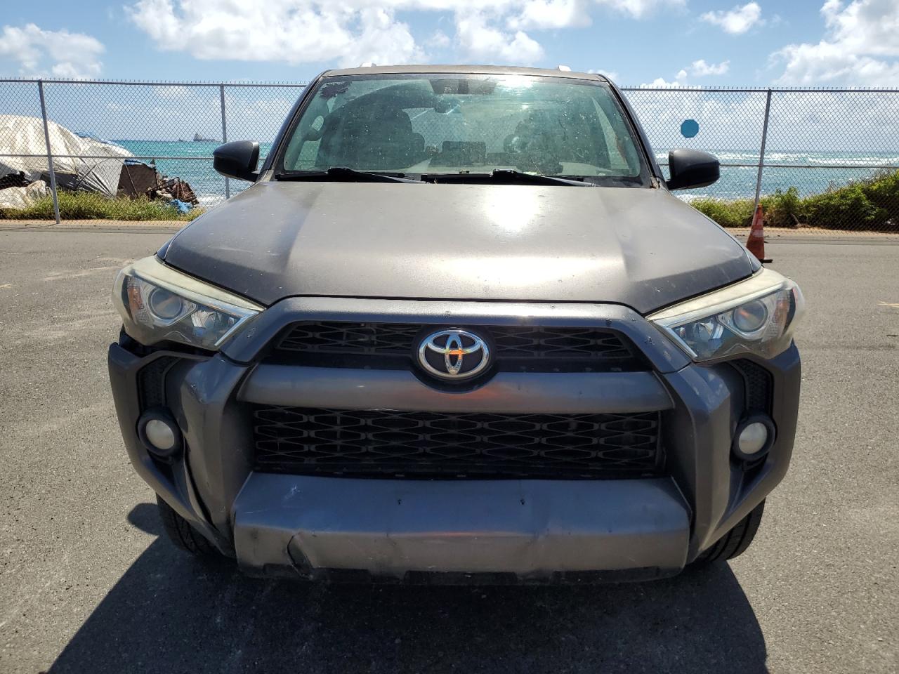 TOYOTA 4RUNNER 2015 — 6
