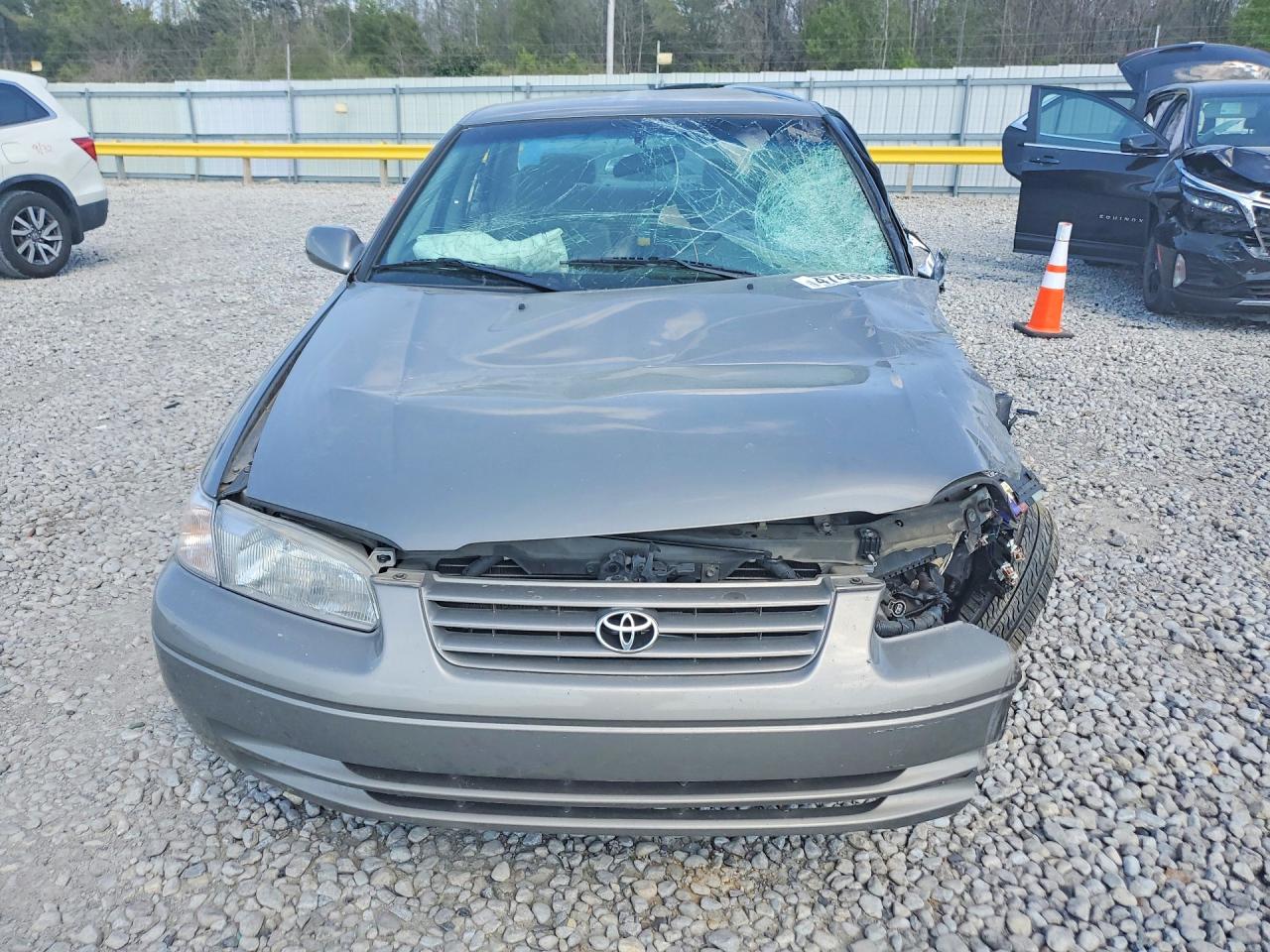 TOYOTA CAMRY 1998 — 6
