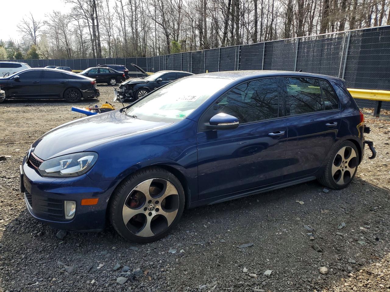 VOLKSWAGEN GTI 2011 — 2
