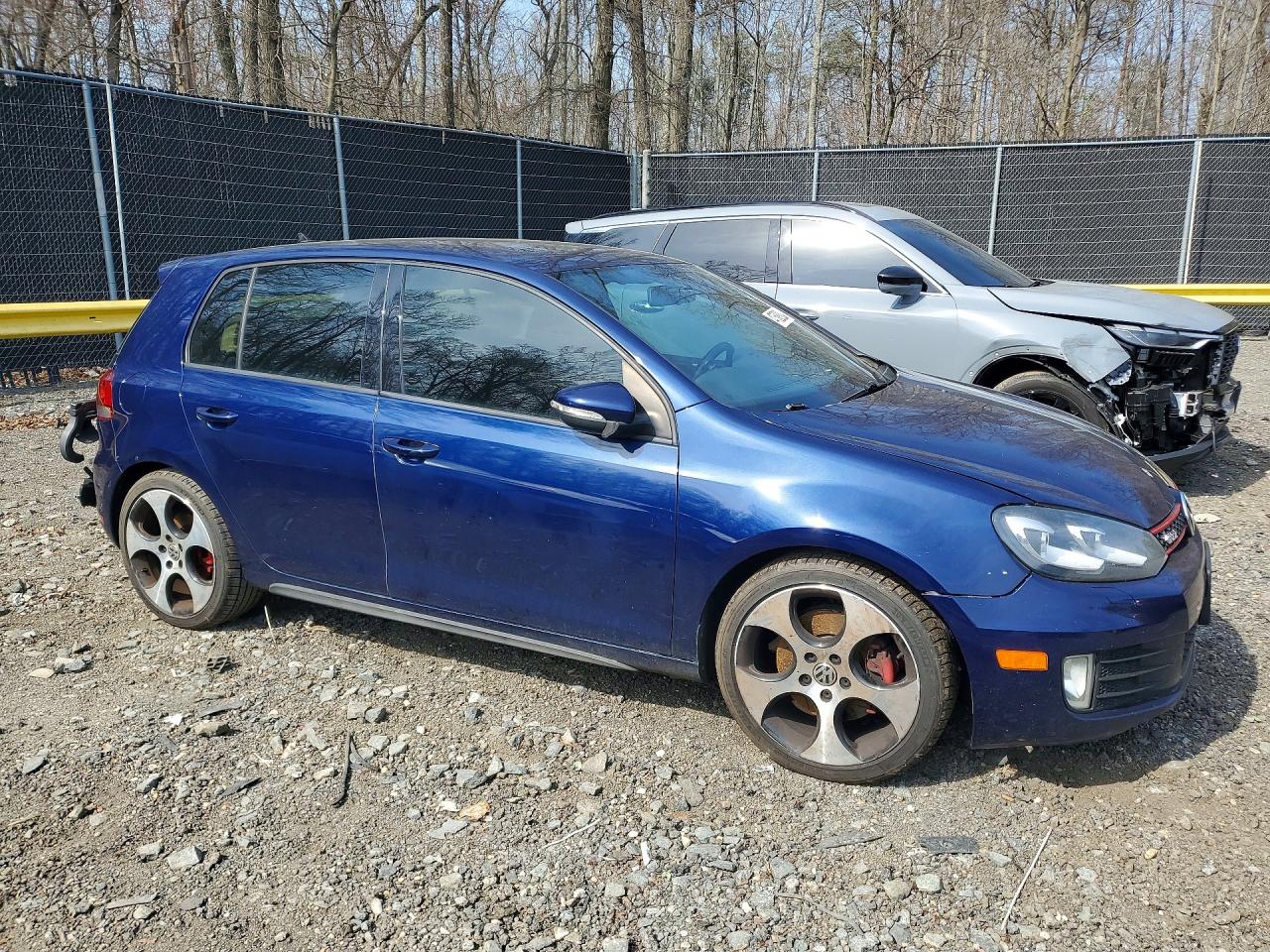 VOLKSWAGEN GTI 2011 — 5