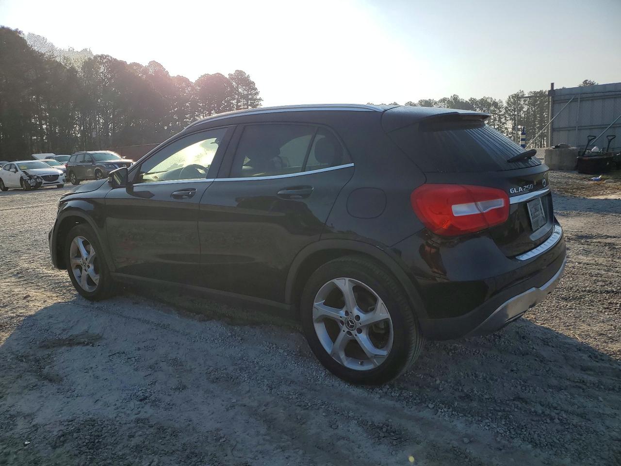MERCEDES-BENZ GLA 2020 — 3