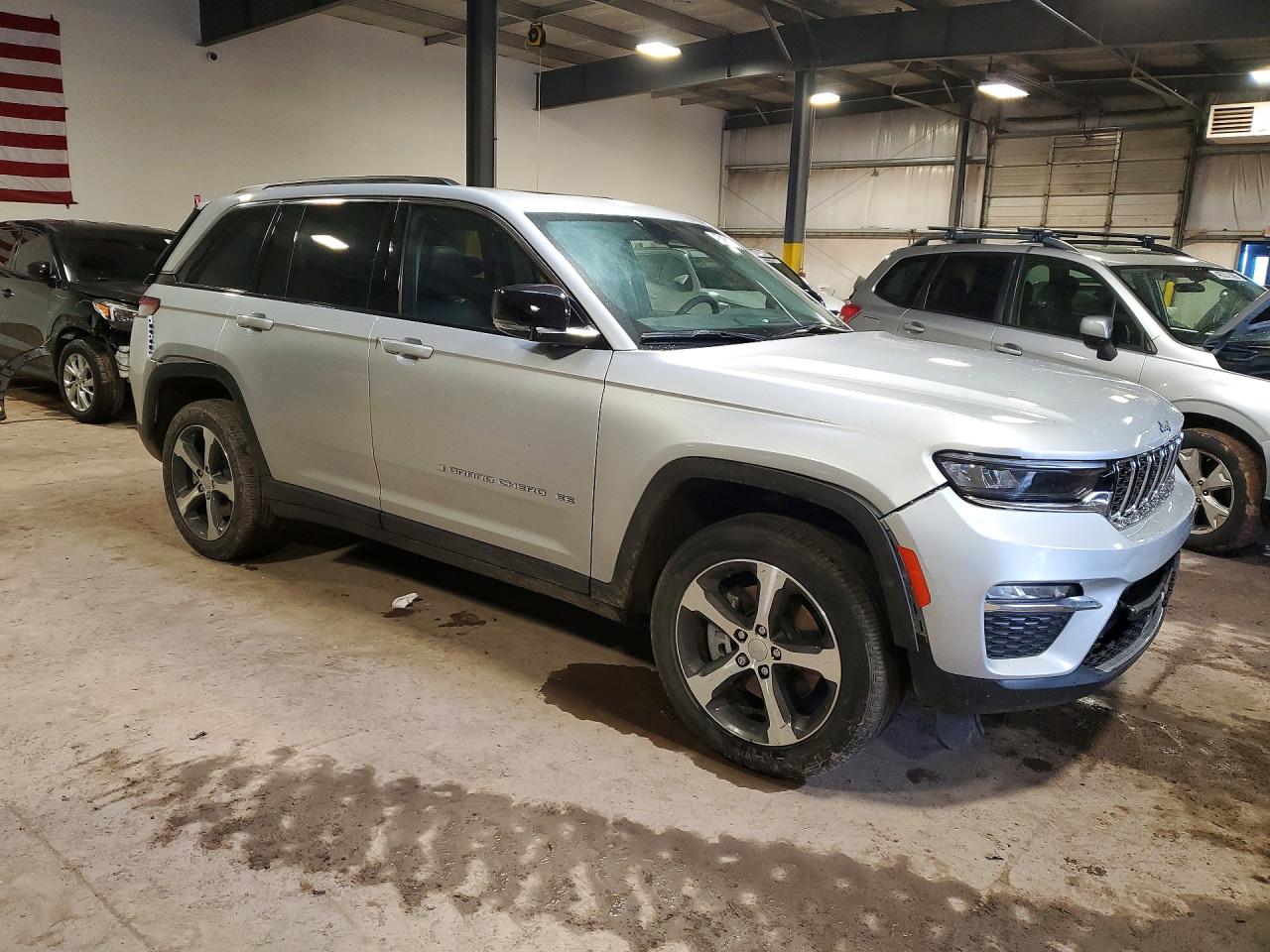 JEEP GRAND CHEROKEE 2023 — 5