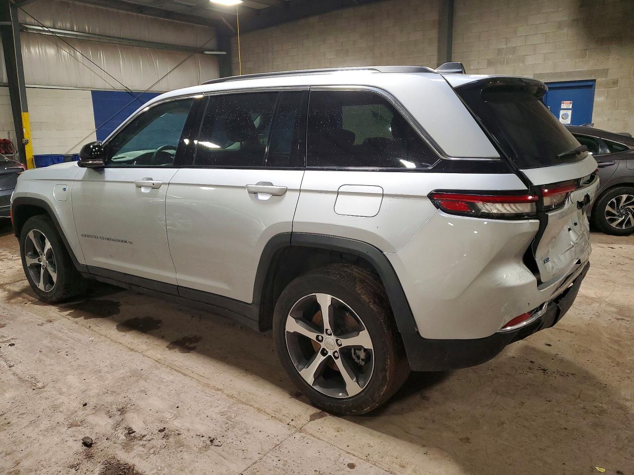 JEEP GRAND CHEROKEE 2023 — 3
