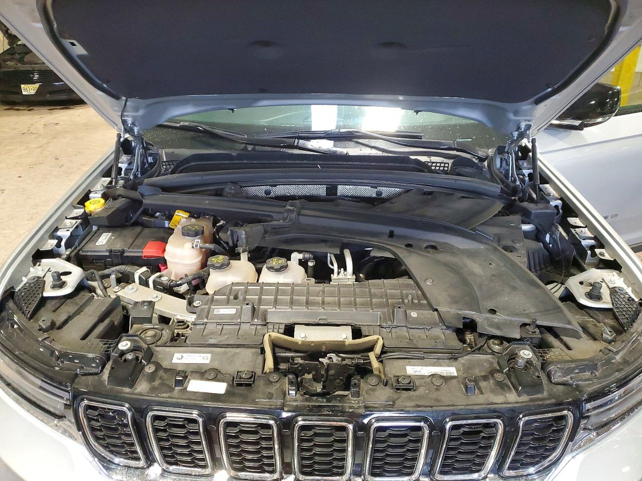 JEEP GRAND CHEROKEE 2023 — 13