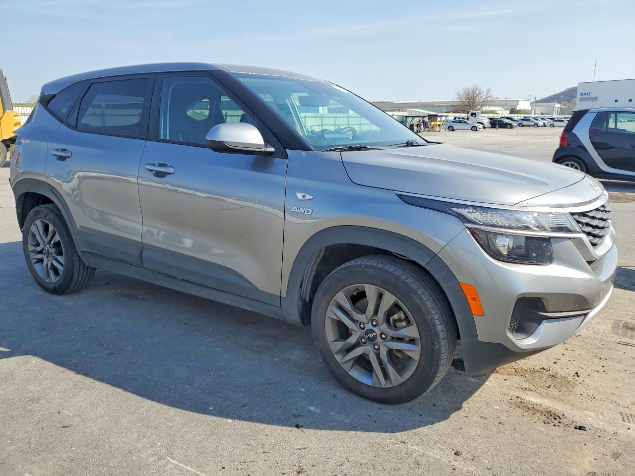 2023 KIA SELTOS LX