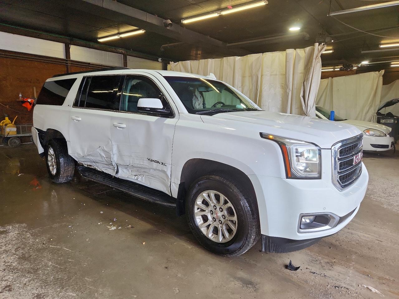 2018 GMC YUKON XL K1500 SLE