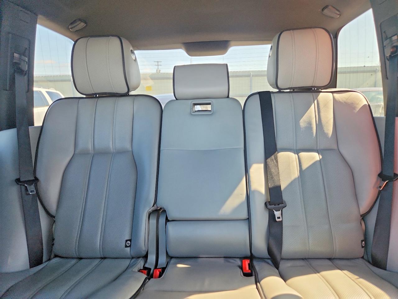 LAND ROVER RANGE ROVER 2011 — 11