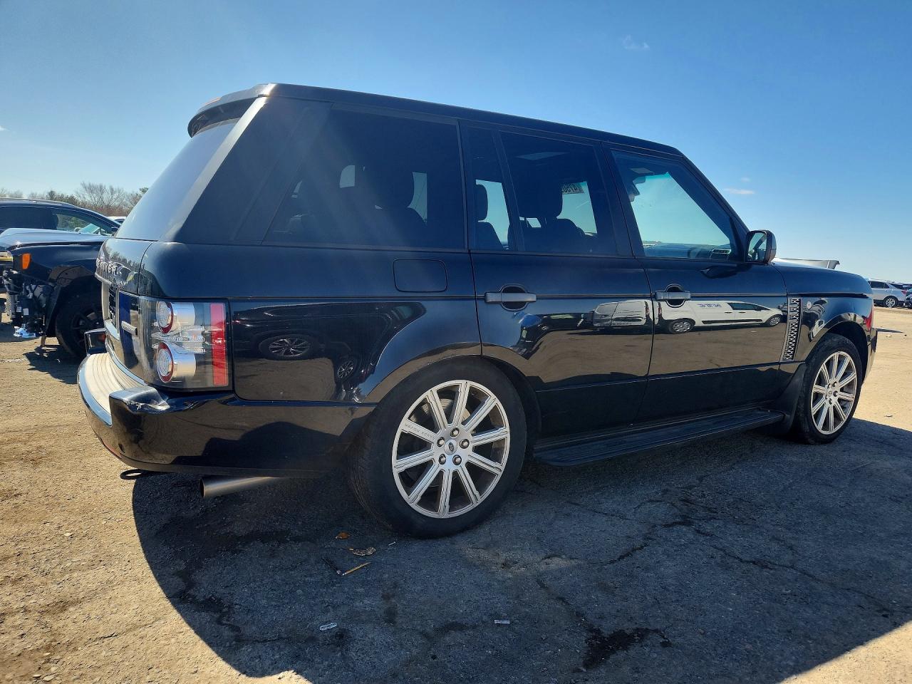 LAND ROVER RANGE ROVER 2011 — 4