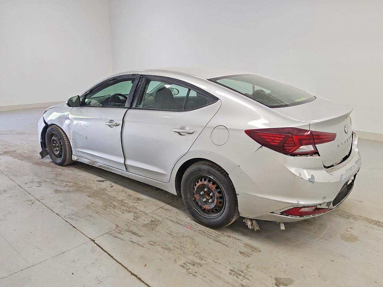 HYUNDAI ELANTRA 2020 — 3