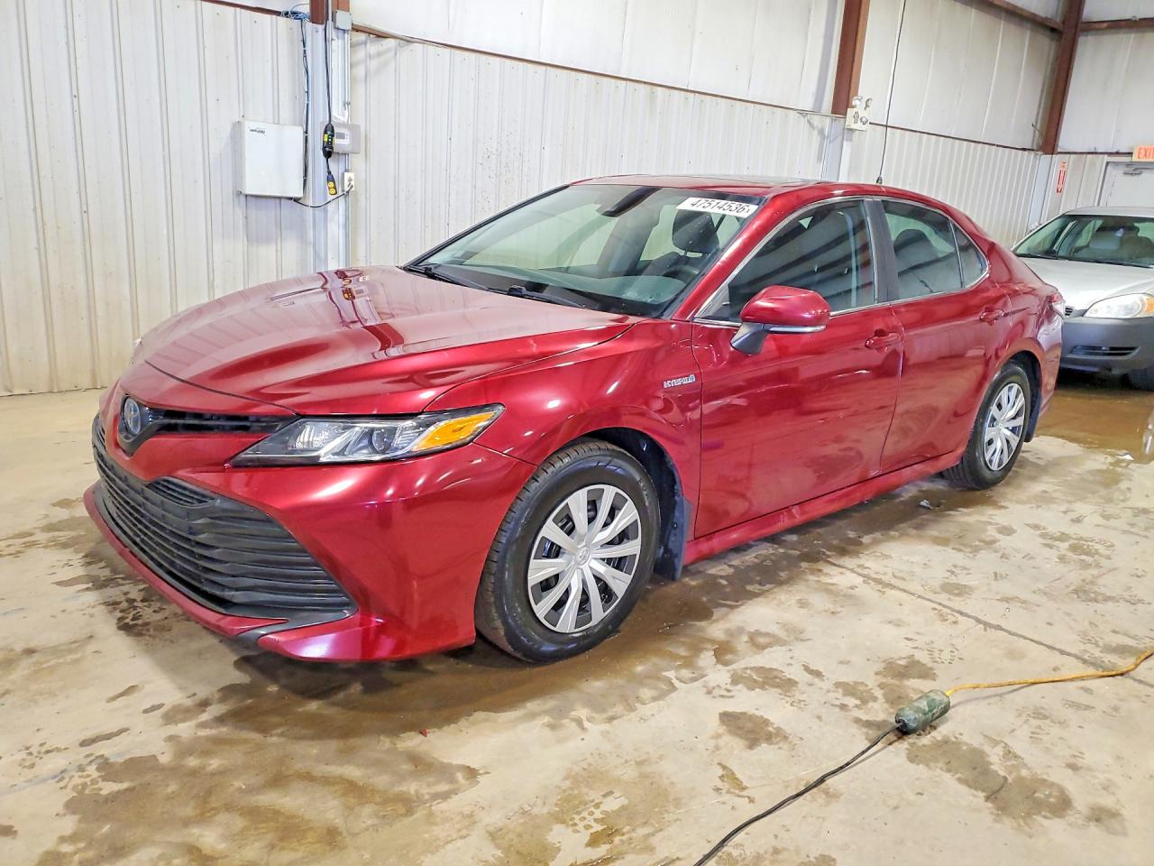 2019 TOYOTA CAMRY HYBRID LE