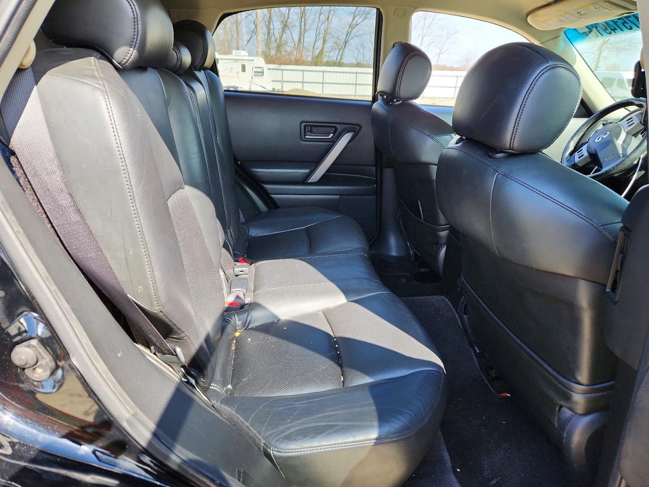INFINITI FX35 2005 — 12
