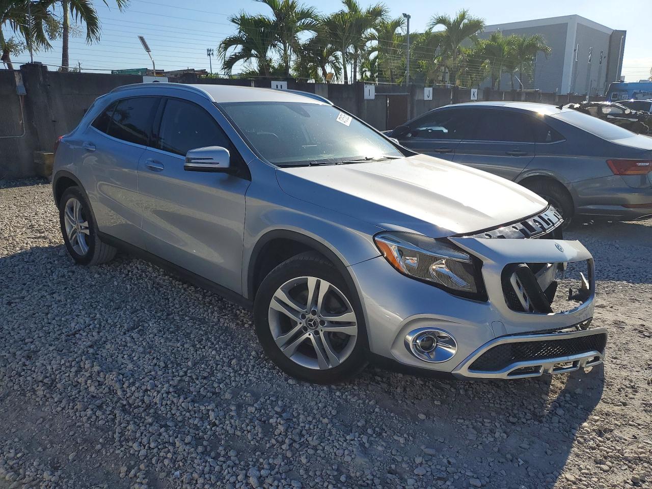 2018 MERCEDES-BENZ GLA 250