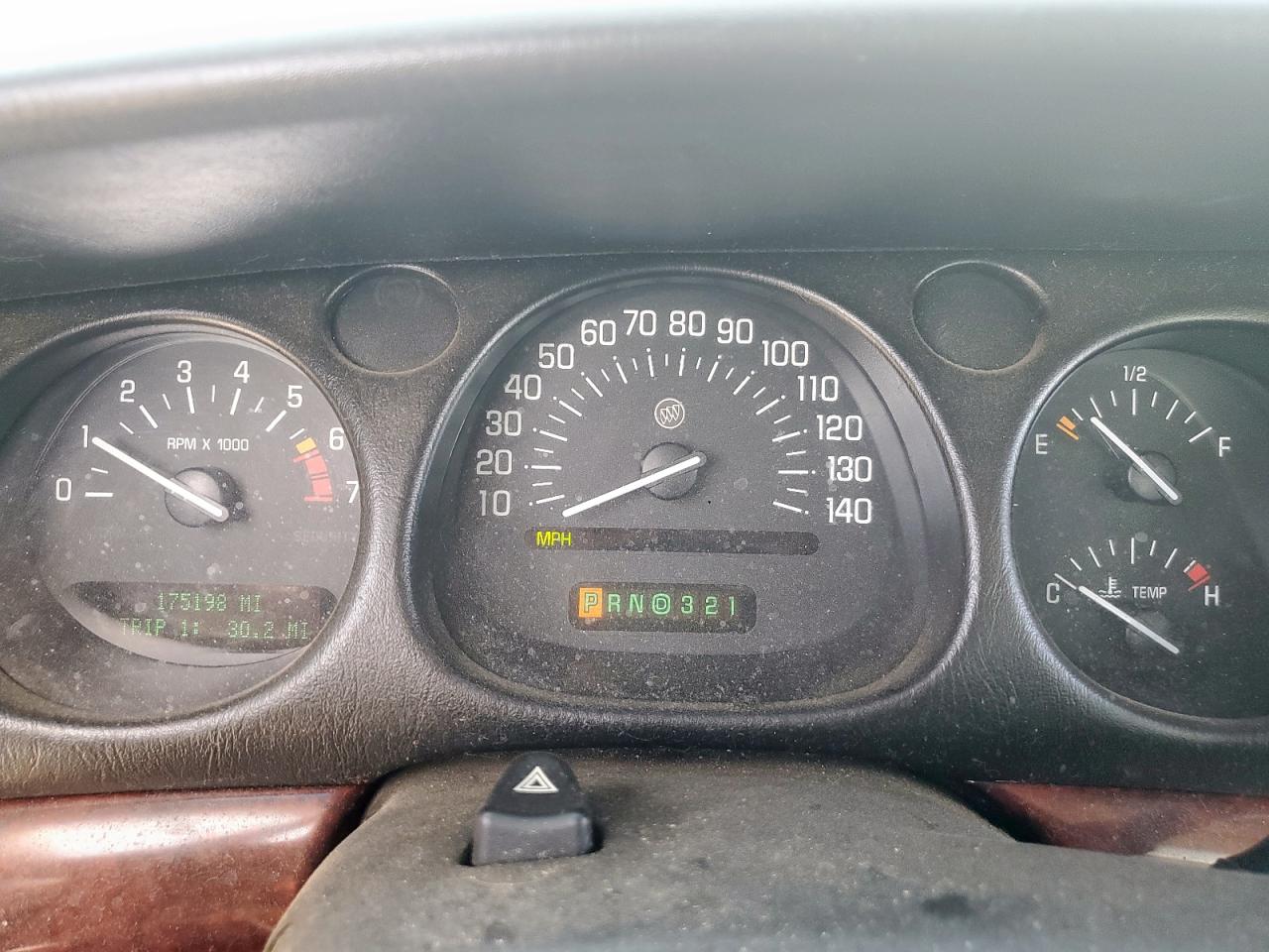 BUICK LESABRE 2005 — 10