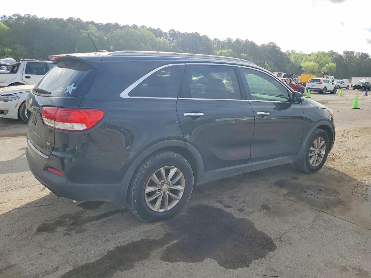 KIA SORENTO 2016 — 4