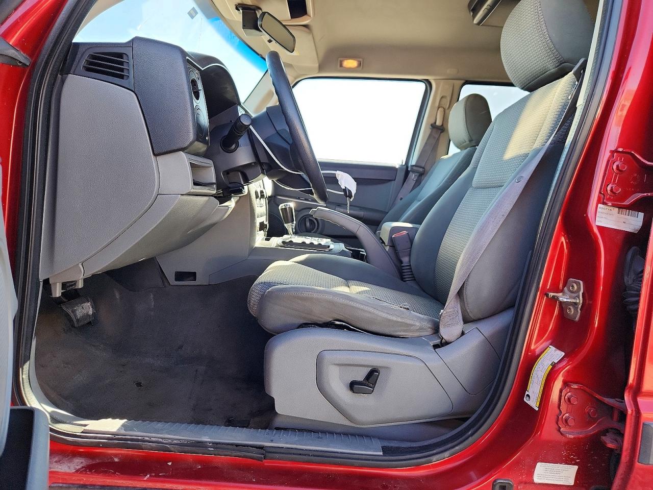 JEEP COMMANDER 2006 — 8